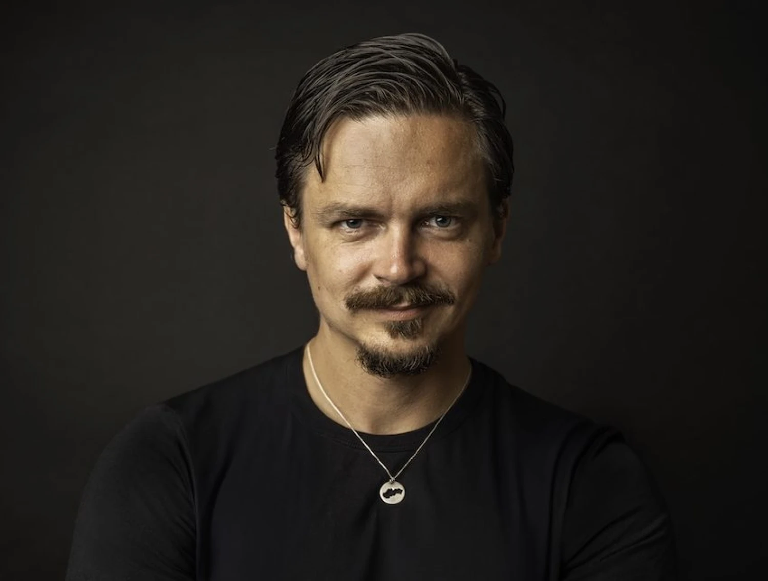 „Zlá AI“ proti „zlej AI“. Slovák zo Silicon Valley stavia obranu pre budúcnosť