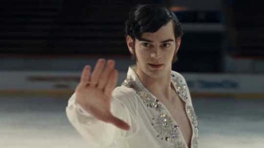 Za pár mesiacov krasokorčuliarom. S Nepelom ma spája pracovitosť, hovorí herec Trojan