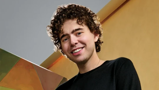 Pozadie obchodu, ktorý z majiteľa stávkového webu urobil jedného z najmladších miliardárov planéty