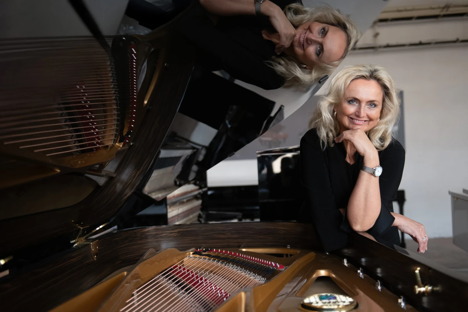 Komunisti im zobrali fabriku, no Baťov duch im zostal. Ako rodina Petrof už celé generácie vyrába svetové klavíry