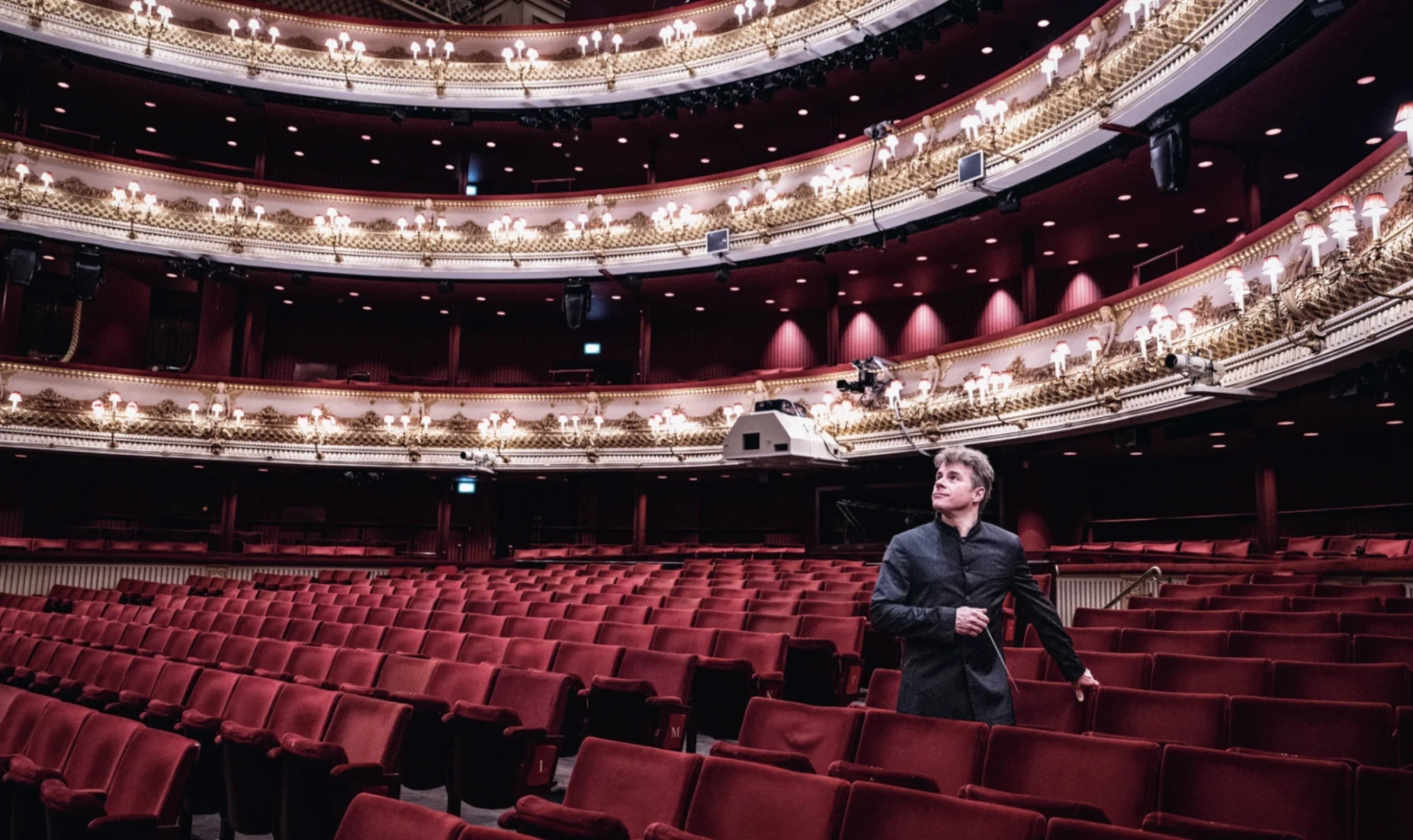 Dirigent roka pre Forbes: Viesť Kráľovskú operu je ako trénovať Real Madrid