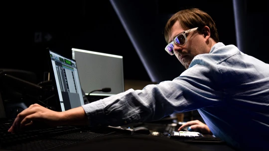 Slovák v oscarovej komisii: Prerazil v Hollywoode a šepkal do ucha Angeline Jolie