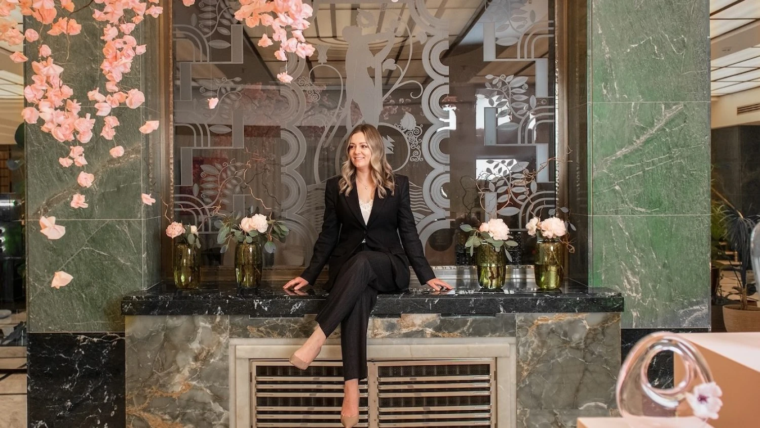 Poznáte ho z Pelíškov. Slovenka šéfuje legendárnemu hotelu Alcron v Prahe