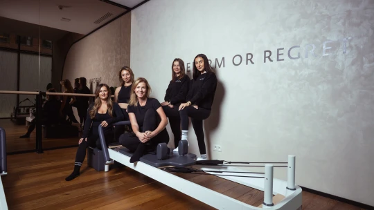 Zbláznení do reformer pilatesu. Pre telo má obrovské benefity, hovorí šéfka Re:forma studio