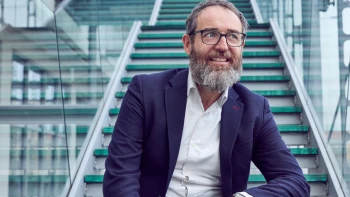 Nečítame, hlúpneme, z AI mám obavy. Kybernetik, nový rektor českej technickej univerzity, varuje