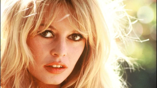 Zomrela francúzska herecká legenda a ikona filmového plátna Brigitte Bardot