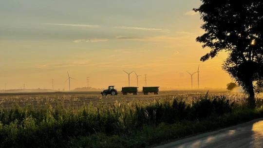 Poľskí poľnohospodári blokujú cesty na protest proti dohode medzi EÚ a Mercosurom