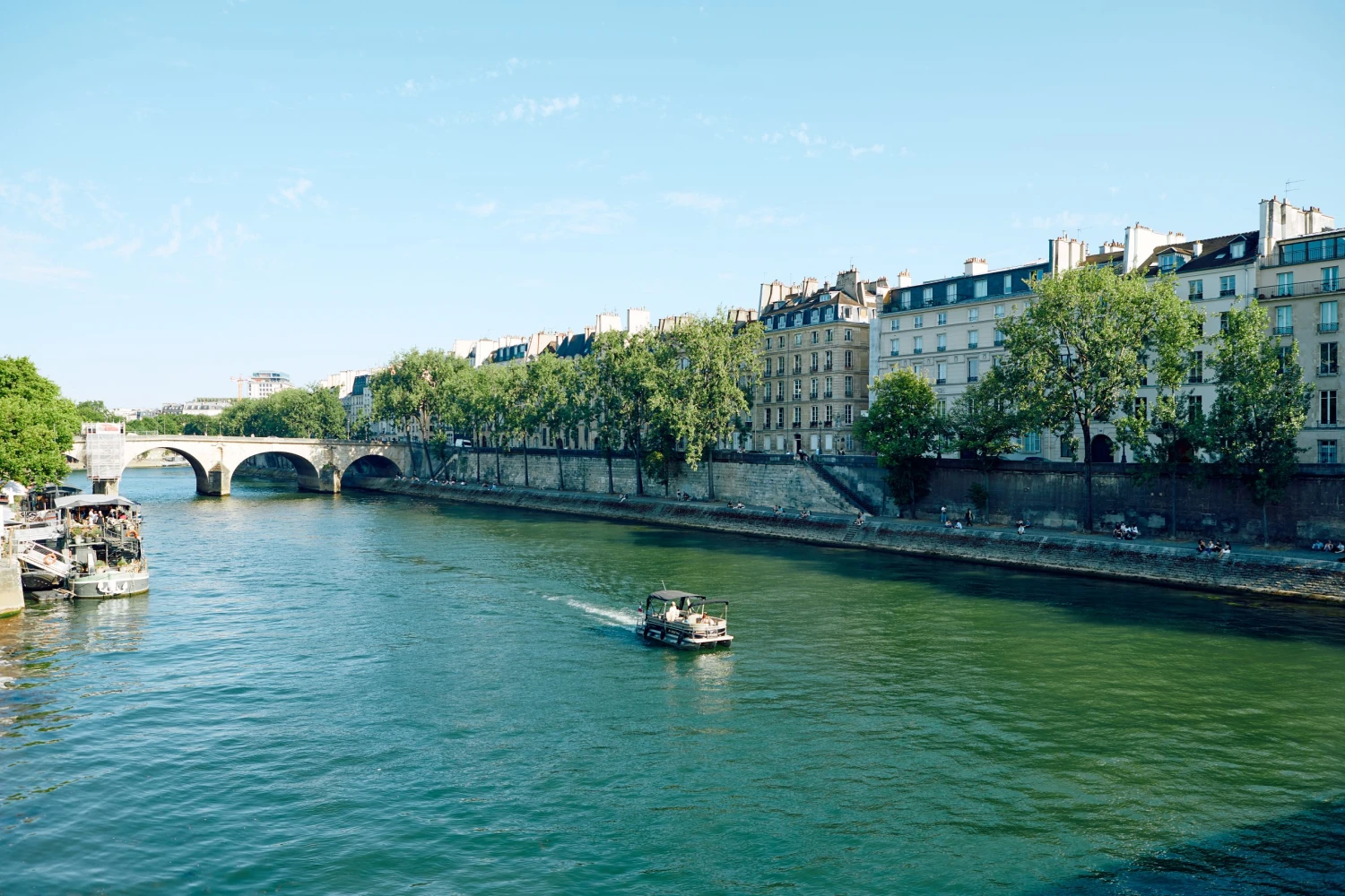 Ema Müller, Paríž