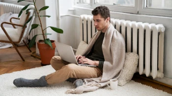 Šéf teplárne: Plynu aj štiepky je dosť, poruchy riešime po spustení vykurovania