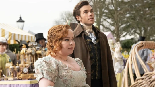 Nahí aristokrati a žiadne vulgarizmy? Bridgerton búra všetky pravidlá