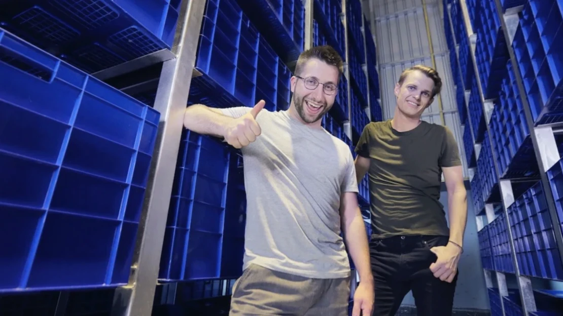 Cvrčí proteín šetrí planétu. Startup Sens obetoval časť marže pre zelené obaly