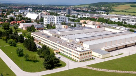 Sabolovci s Világim ovládli hlohoveckú Sanecu. Doterajší vlastník je s predajom spokojný