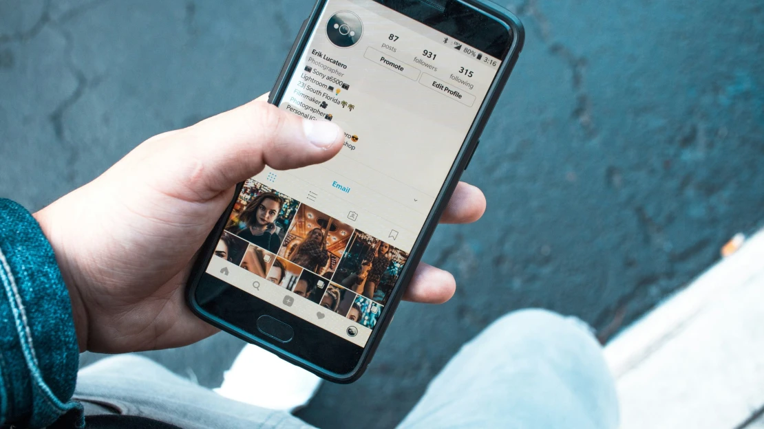 Známa influencerka odišla zo súdu bez trestu. Pred väzením ju zachránila tichá dohoda so žalobcami