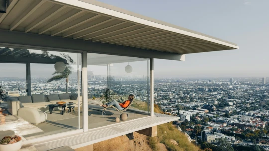 Dom, ktorý zmenil architektúru, je na predaj. Ikonický Stahl House sa lúči so svojimi majiteľmi