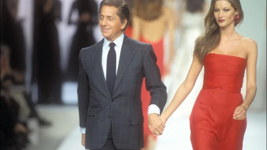 Zomrel Valentino Garavani, legenda svetovej módy