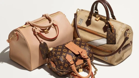 Louis Vuitton uvádza kolekciu k 130 rokom Monogramu. Prečo história zarába v móde viac než inovácie?