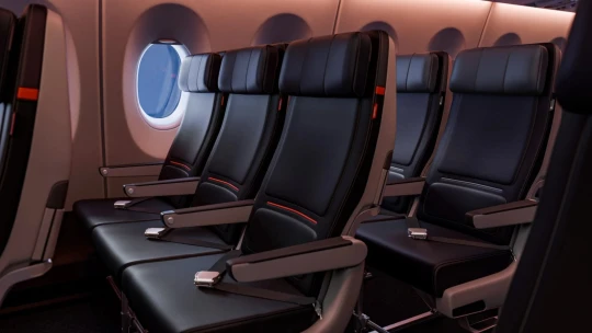 Aerolinky menia stratégiu. V lietadlách pribúdajú drahšie sedadlá