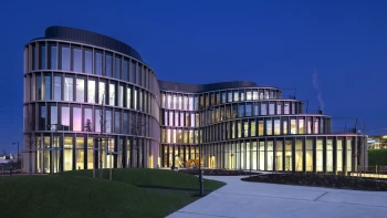 Innovatrics predstavuje novú centrálu ako z budúcnosti. Jej tvar je inšpirovaný odtlačkom palca