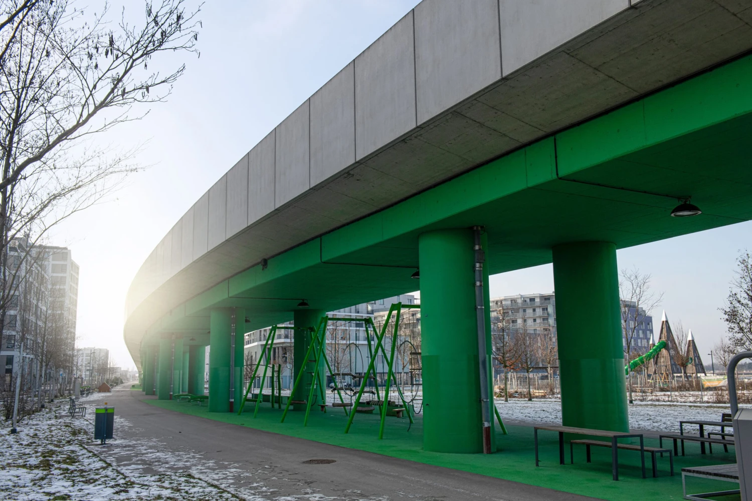 na snímke linka metra