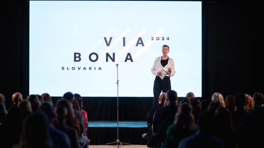 Zodpovednosť v biznise nie je charita. Je to stratégia, ktorá rozhoduje o prežití