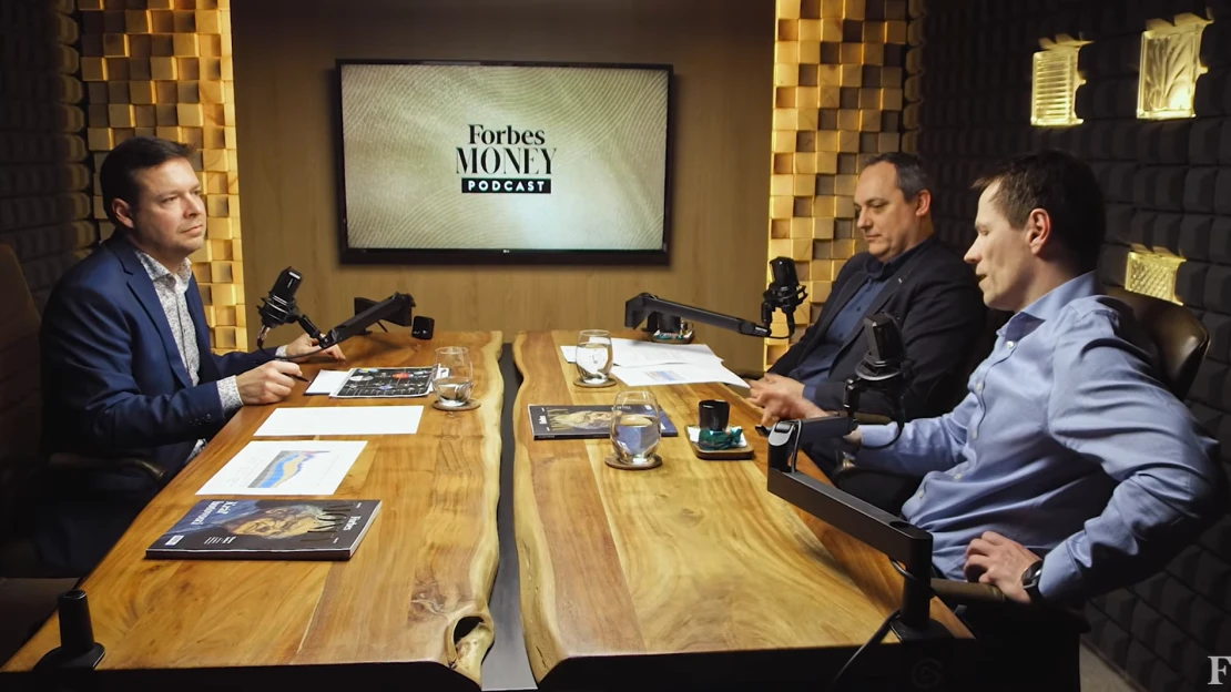 Štát bude musieť osekať sociálne výdavky, ale aj znižovať dane, vravia ekonómovia