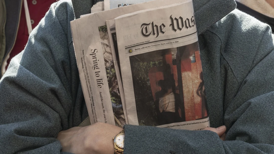 Kauza okolo Bezosovho denníka The Washington Post pokračuje. Odstúpil jeho generálny riaditeľ Lewis