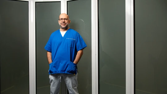 Z Prahy späť do Ružinova: ako profesor Záhumenský pomáha budovať pôrodníctvo