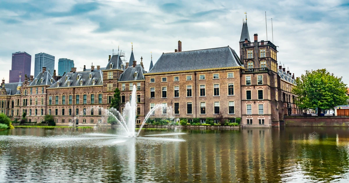 gotický hrad Binnenhof - sídlo holandskej vlády a parlamentu
