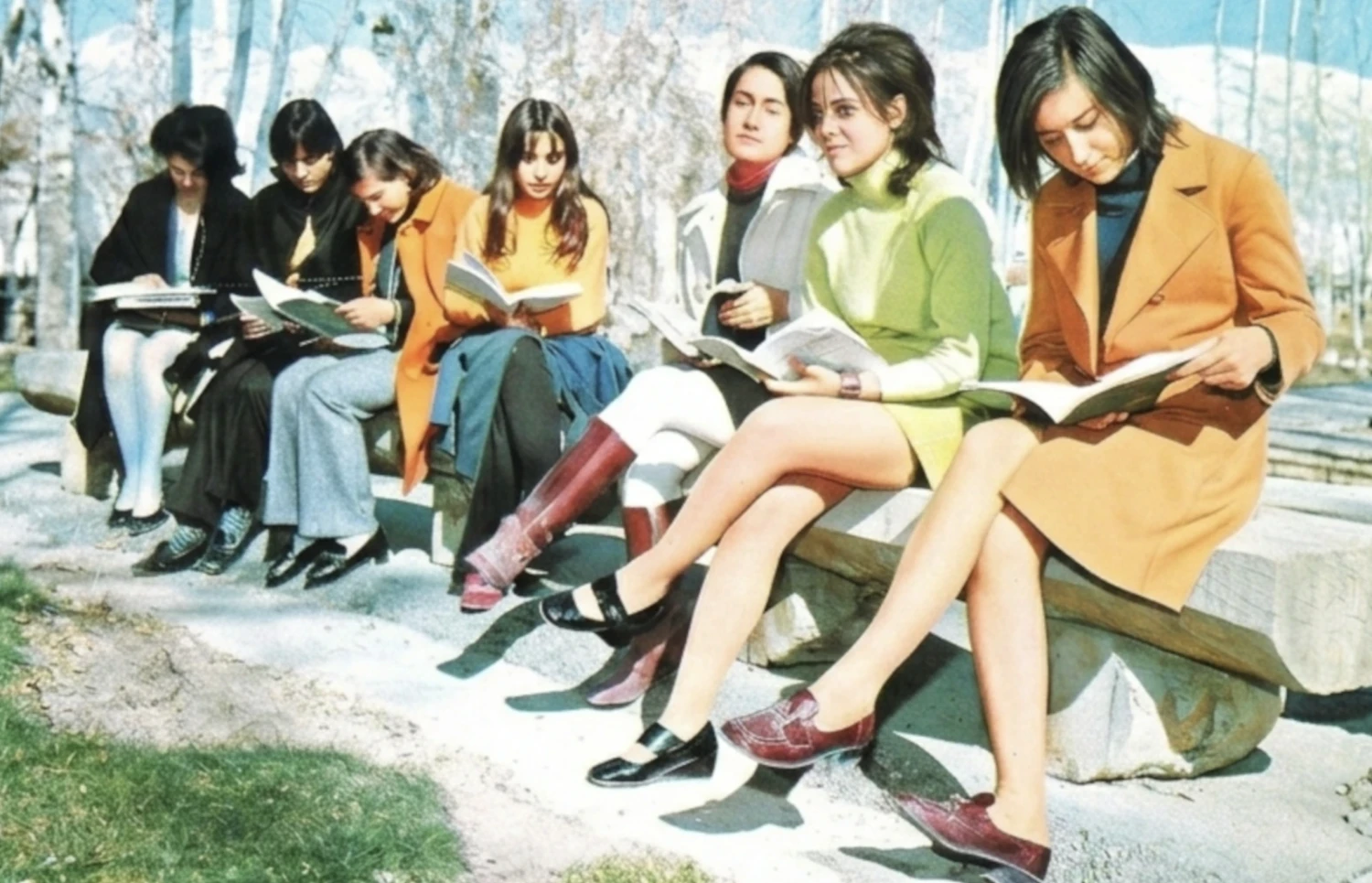 Keď bol Teherán plný minisukní a rocku. Ako pád šáha zmenil Irán na prísny teokratický štát