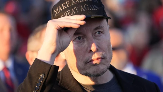 Musk nerobí charitu. Aj keď splní sľub a každému dieťaťu v USA daruje akciu SpaceX, veľa to nezmení