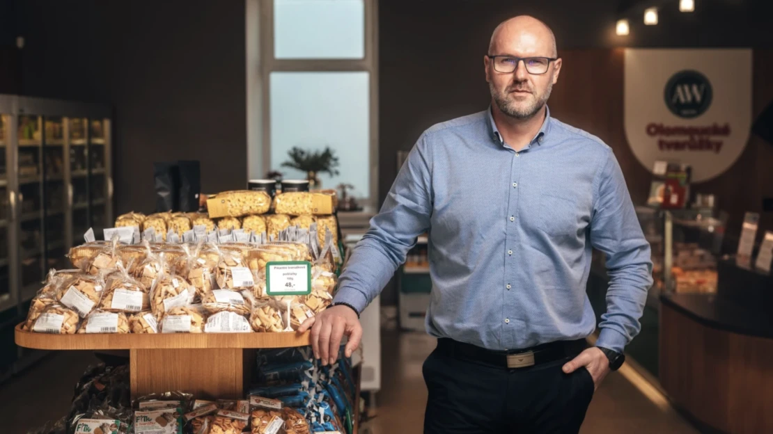 Biznis im nesmrdí. Výrobca legendárnych tvarôžkov plánuje najväčšiu investíciu v histórii