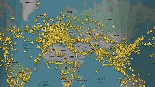 Útok na Irán spôsobil najväčší dopravný chaos od pandémie. Zrušili tisíce letov