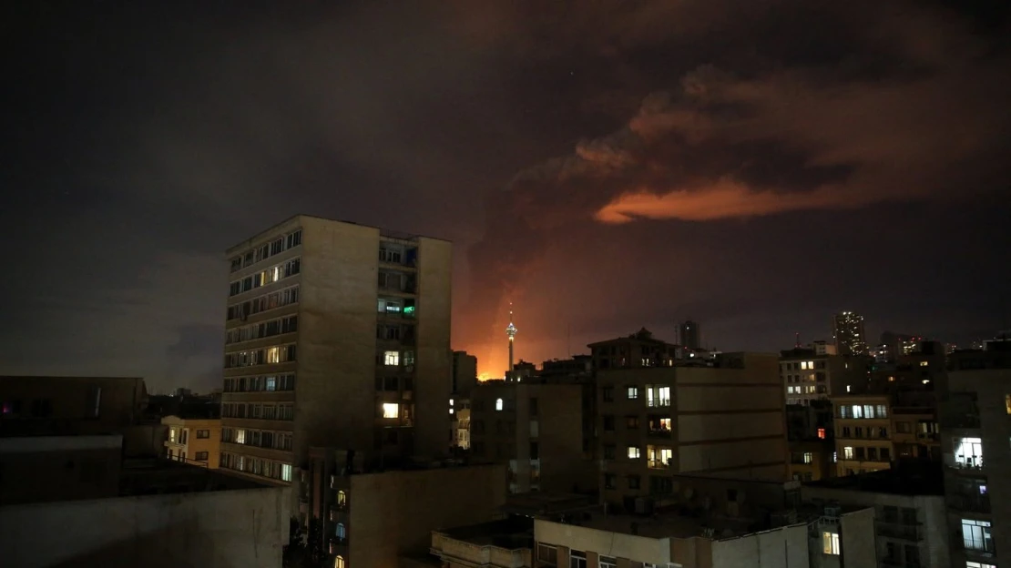 Vojna pokračuje. USA a Izrael zaútočili na iránske ropné sklady a zariadenia, štyria mŕtvi