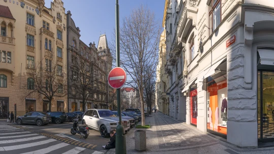 Kellnerová, Křetínský či Dospiva: Kto vlastní nehnuteľnosť v najluxusnejšej ulici Česka a Slovenska?