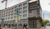 Nečakané parkovanie či industriálny chrám. Luxusný projekt šokuje skrytými podzemnými priestormi
