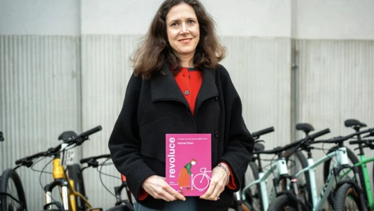 Bicykel, korzet a odvaha: príbehy žien, ktoré posunuli hranice možného