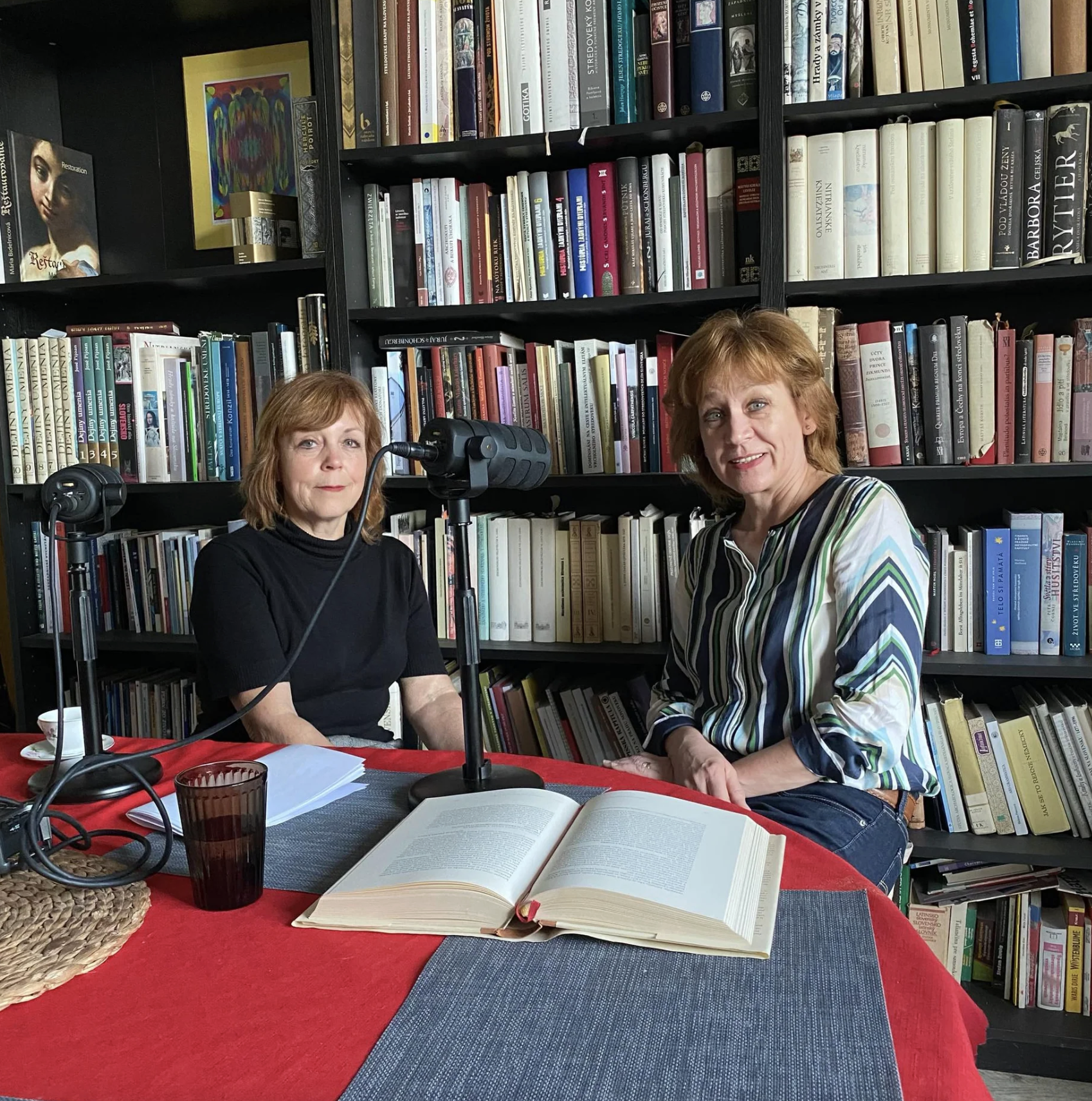 Archivárky na cestách: Daniela Dvořáková a Miriam Hlavačková. Foto: Archív DD