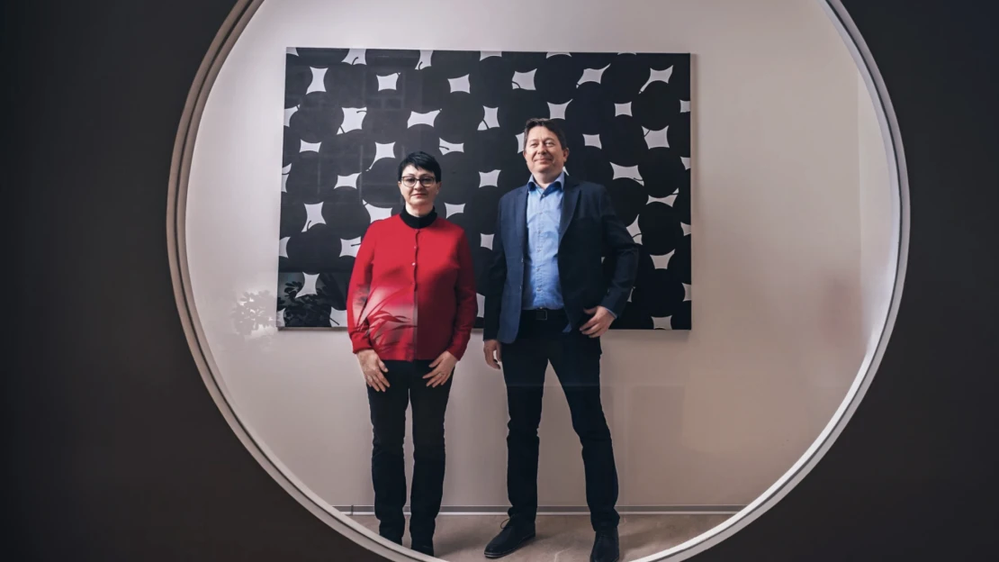 Nenápadná miliardárka a špičkový pôrodník chcú znížiť predčasné pôrody. Spúšťajú nadáciu a financujú výskum