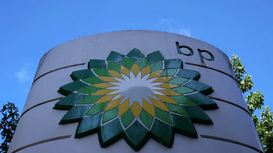 Britská ropná spoločnosť BP viac ako zdvojnásobila štvrťročný zisk