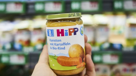 Nemecká polícia vyšetruje pokus o vydieranie firmy HiPP otrávenou výživou