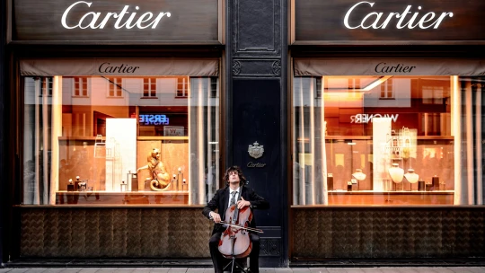 Prečo nosiť mechanické hodinky, keď máme smartfóny? Príbeh značky Cartier vám na to odpovie