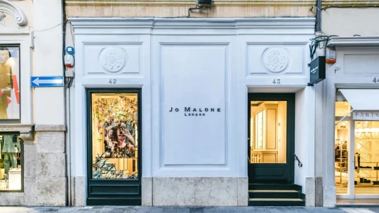 Jo Malone čelí žalobe od Estée Lauder. Predala som firmu, nie seba, vraví