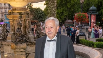 Rodina z minulosti je stále na koni. Rehákovci sedia na Vydrici, v autách aj na elektrine