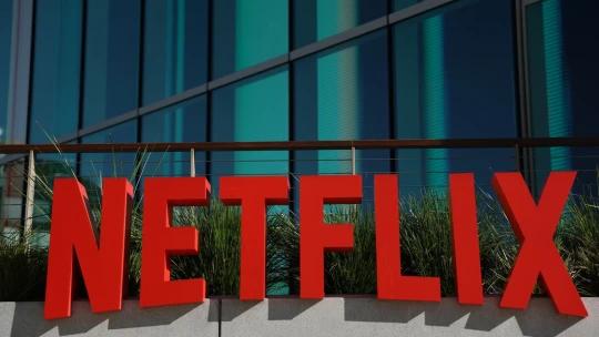 Netflix opúšťa jeho zakladateľ Reed Hastings. Investori očakávali vyšší zisk, akcie poklesli