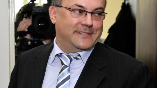 Muž z Istrokapitálu je stále v lige veľkopodnikateľov. Prieložný prepisuje veľkú časť firiem na rodinu