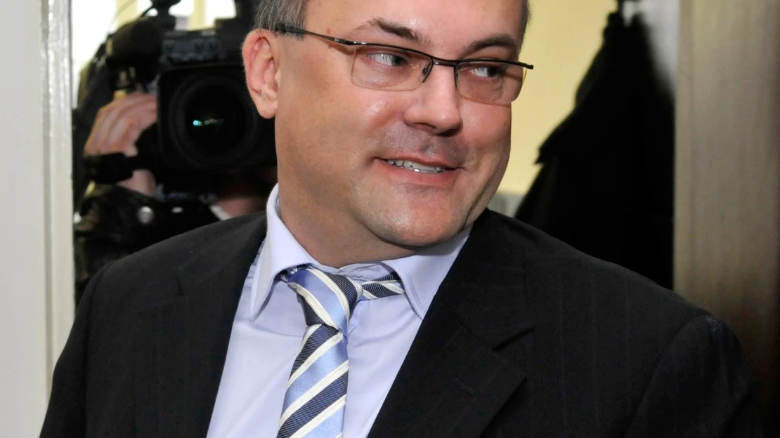 Muž z Istrokapitálu je stále v lige veľkopodnikateľov. Prieložný prepisuje veľkú časť firiem na rodinu