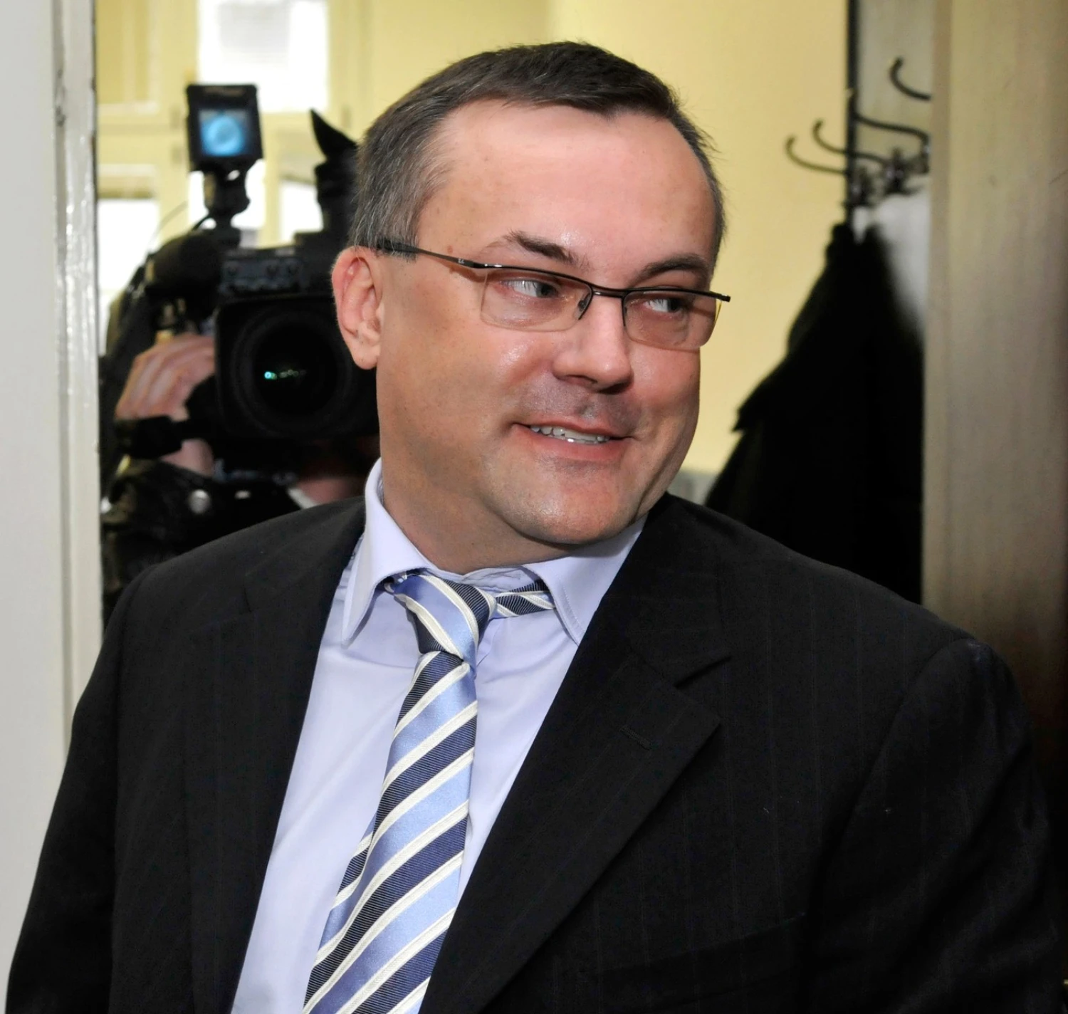 Muž z Istrokapitálu je stále v lige veľkopodnikateľov. Prieložný prepisuje veľkú časť firiem na rodinu