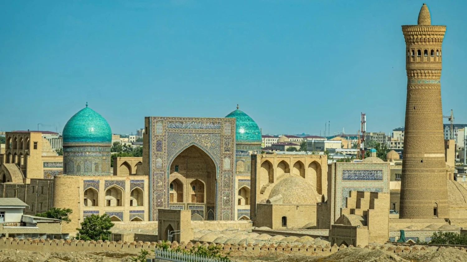 Uzbekistan smeruje na burzu. Nepredáva firmu, ale rovno časť štátnej ekonomiky