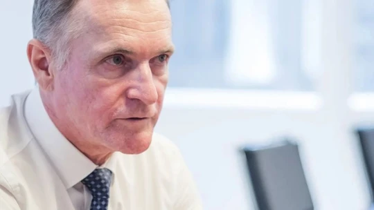 Nikdy sme nevideli milionárov robiť takéto vyhlásenia v období pred voľbami, píše maďarský Forbes