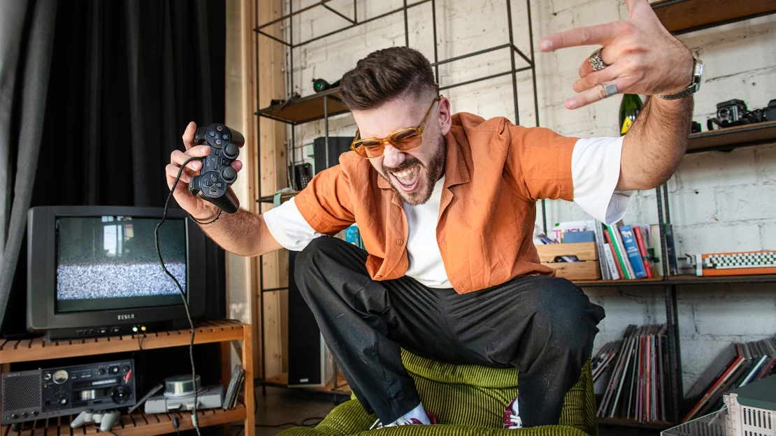 Video s 15 miliónmi pozretí mi zarába dodnes. Slovenský influencer odhalil, ako fungujú príjmy z YouTube